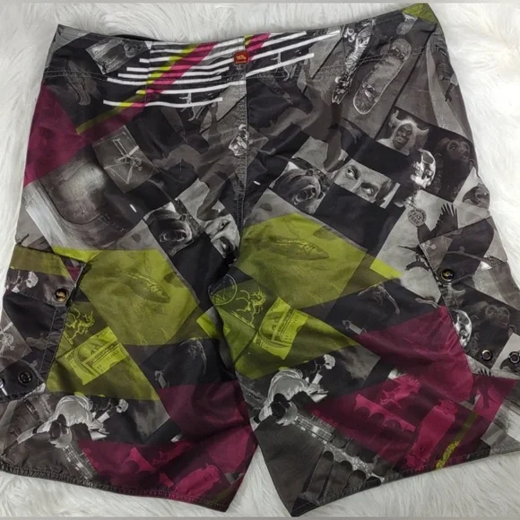 Tony Hawk Multicolor Graphic Cargo Board Shorts 34 EUC - Picture 2 of 5
